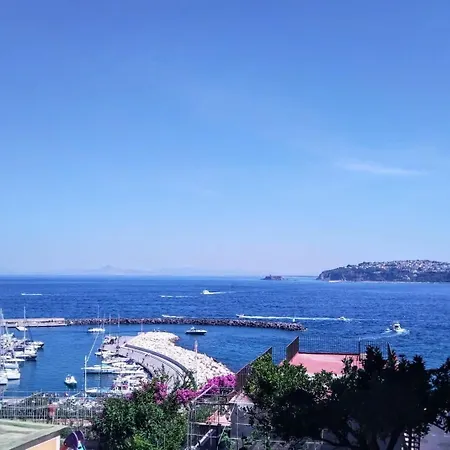 Nonna Rosa, Casa Sul Mare
