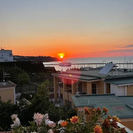 Nonna Rosa, Casa Sul Mare